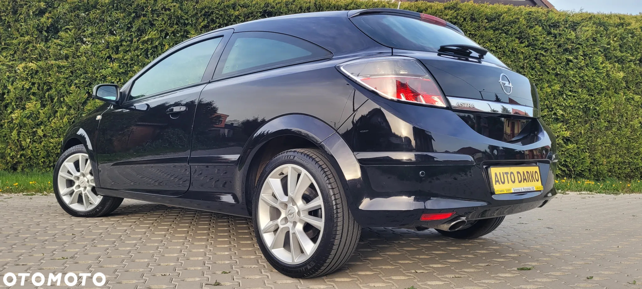 Opel Astra GTC 1.6 - 17
