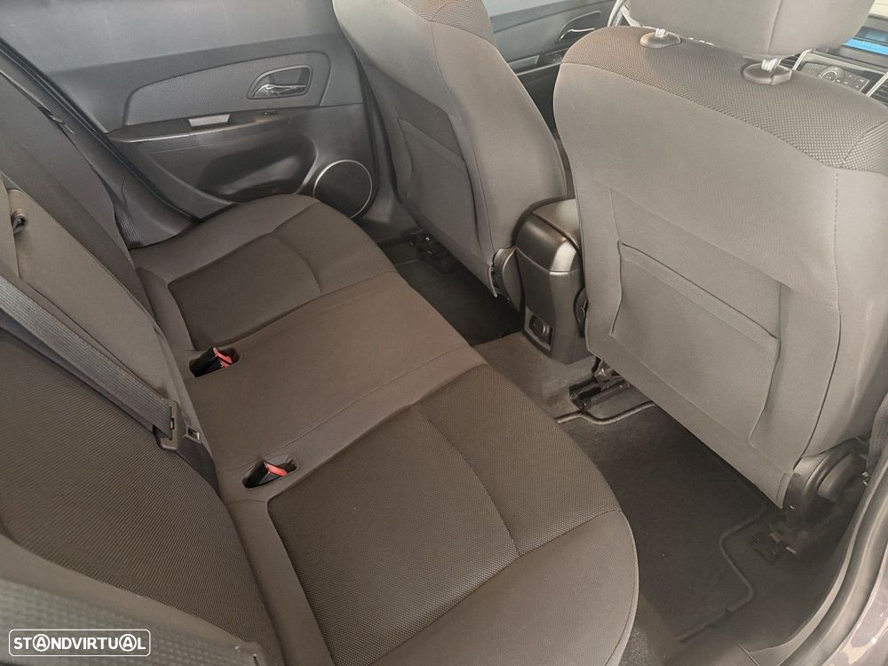 Chevrolet Cruze 1.6 LT - 6