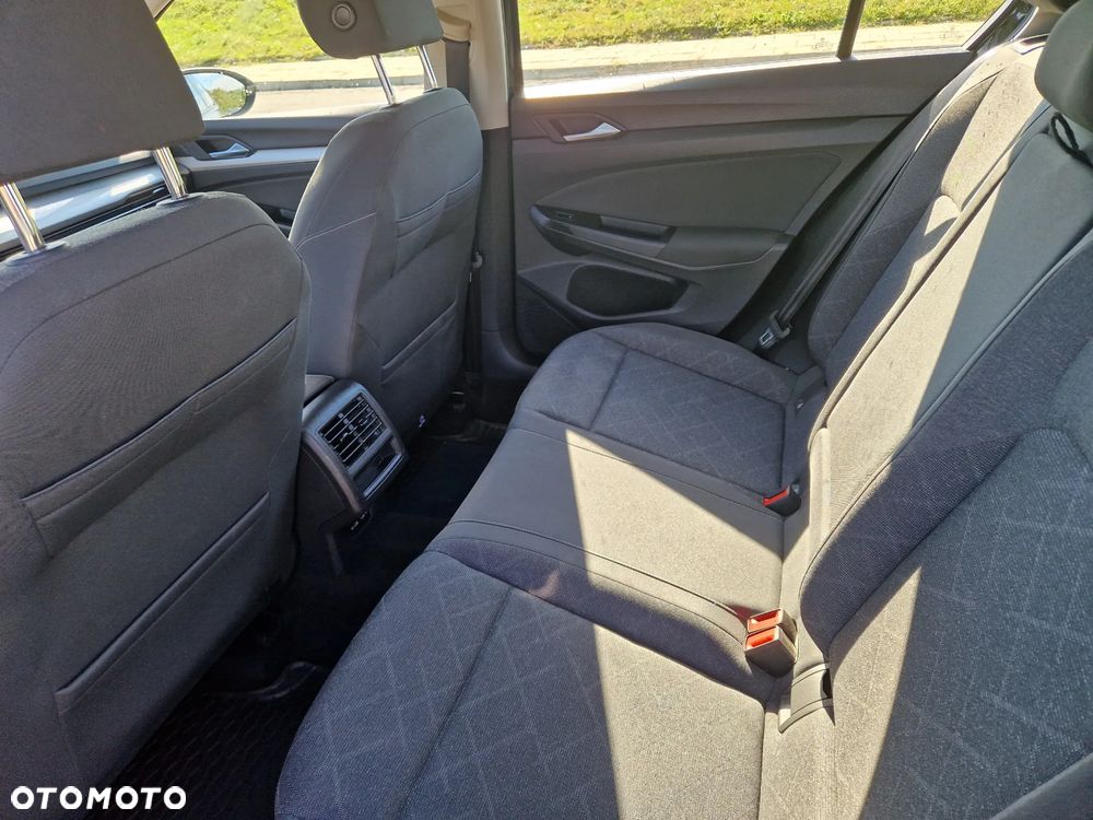 Volkswagen Golf - 16