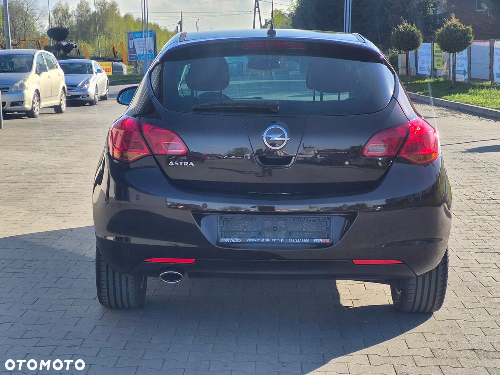 Opel Astra 1.4 Turbo - 8