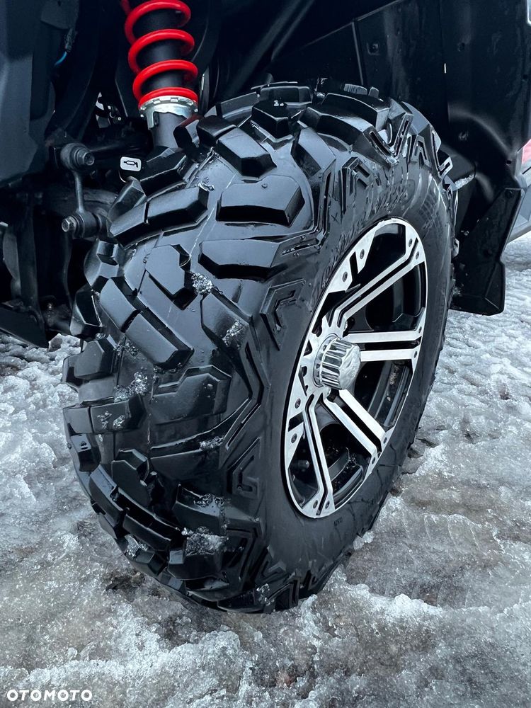 Can-Am Maverick - 11