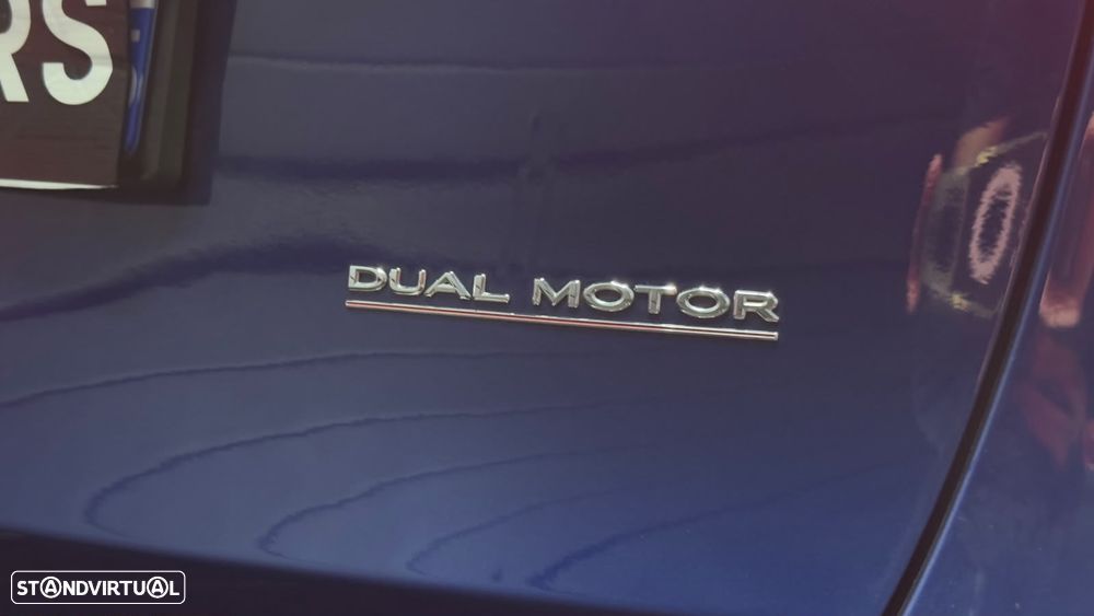 Tesla Model Y Performance Dual Motor AWD - 16