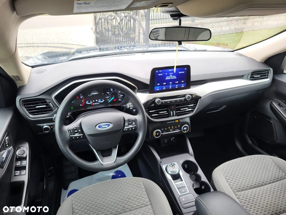 Ford Kuga - 6