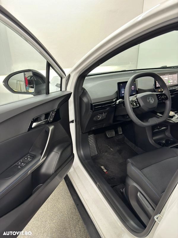 MG MG4 EV 51 kWh Explore - 9