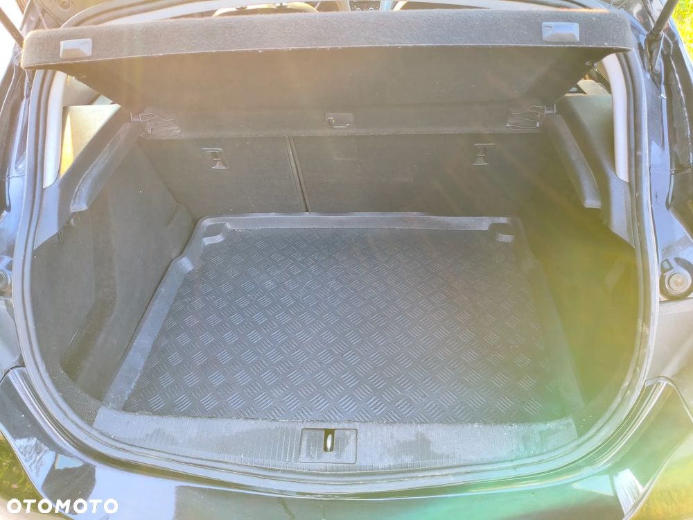 Opel Astra 1.6 T Sport - 5