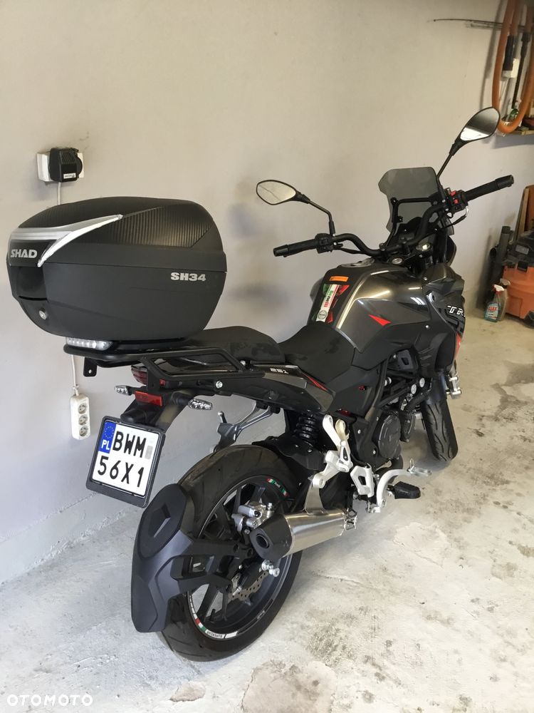 Benelli TRK 251 - 5