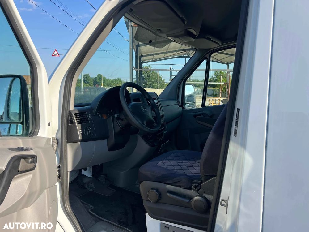 Mercedes-Benz Sprinter - 6
