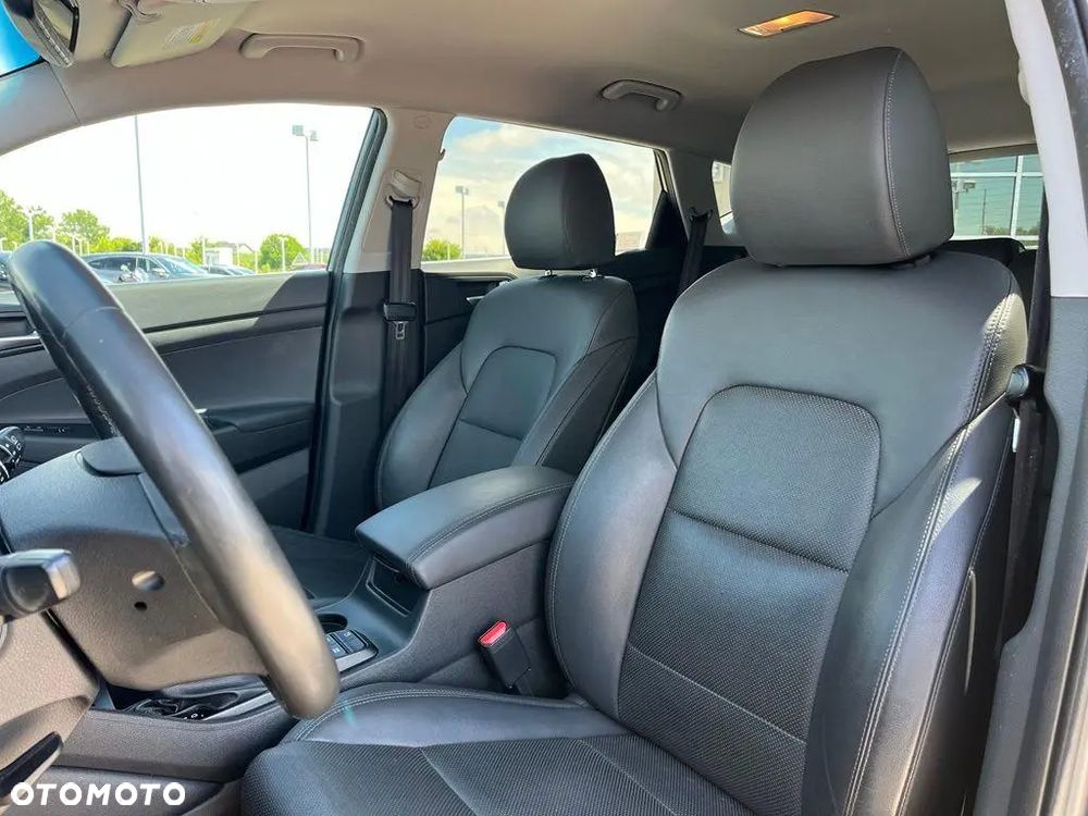 Hyundai Tucson 1.6 GDi 4WD DCT Premium - 8