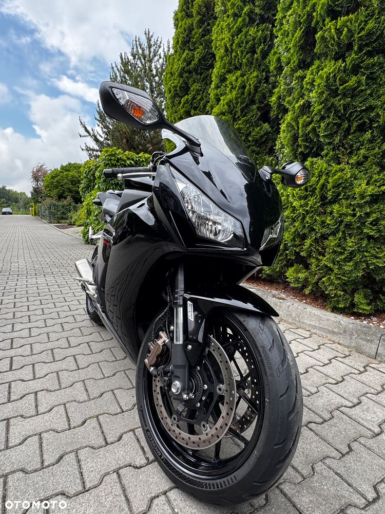 Honda CBR - 3