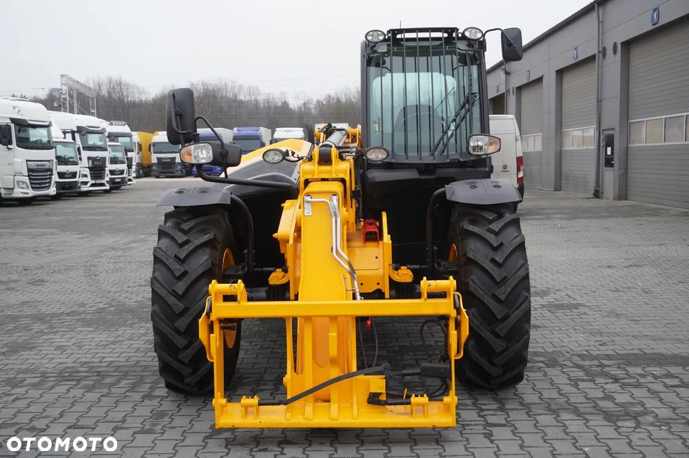 JCB 535-95 / 3,5 t / zasięg 9,5 m / joystick - 11