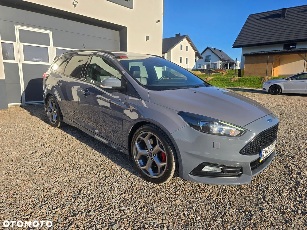 Ford Focus - 10