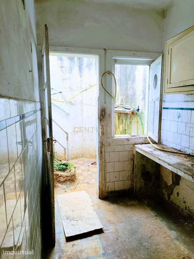 Casa Térrea  para Recuperação - Grande imagem: 5/13