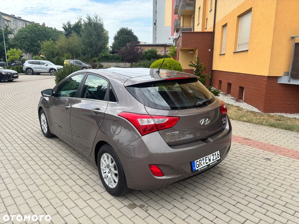 Hyundai i30 1.6 Fifa World Cup Edition - 13
