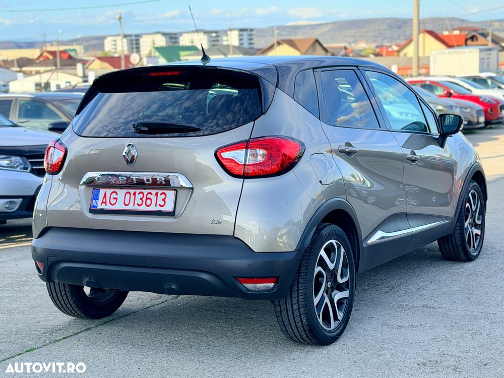 Renault Captur - 23