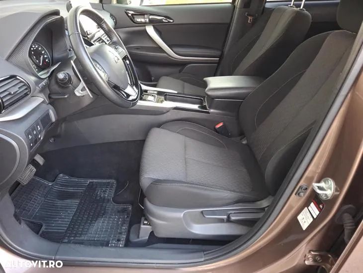 Mitsubishi Eclipse-Cross Plug-In Hybrid 4WD Plus - 12