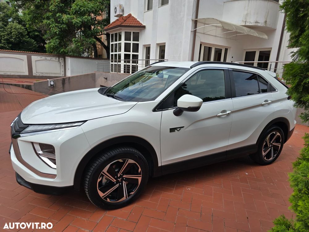 Mitsubishi Eclipse-Cross - 13