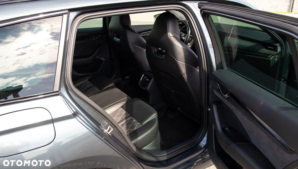 Skoda Octavia 2.0 TSI DSG RS 245 - 17