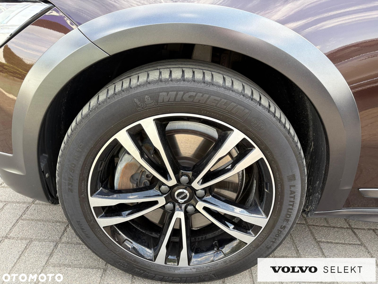 Volvo V90 Cross Country - 39