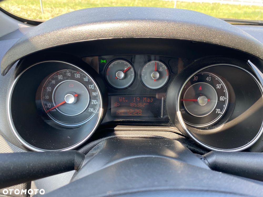 Fiat Punto 1.4 Easy S&S Euro6 - 8