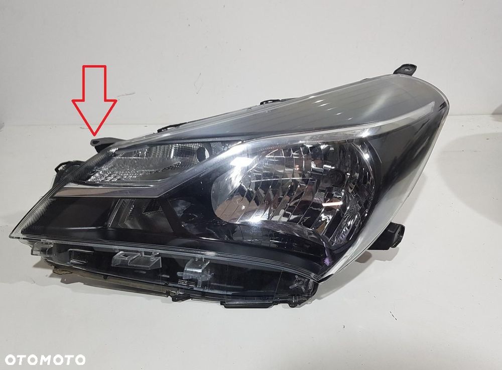 TOYOTA YARIS III 3 LIFT 17- LAMPA PRZÓD PRZEDNIA LEWA EUROPA ORYGINAŁ - 2