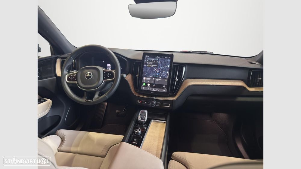 Volvo XC 60 2.0 T6 PHEV Plus Dark AWD — fotografia 14