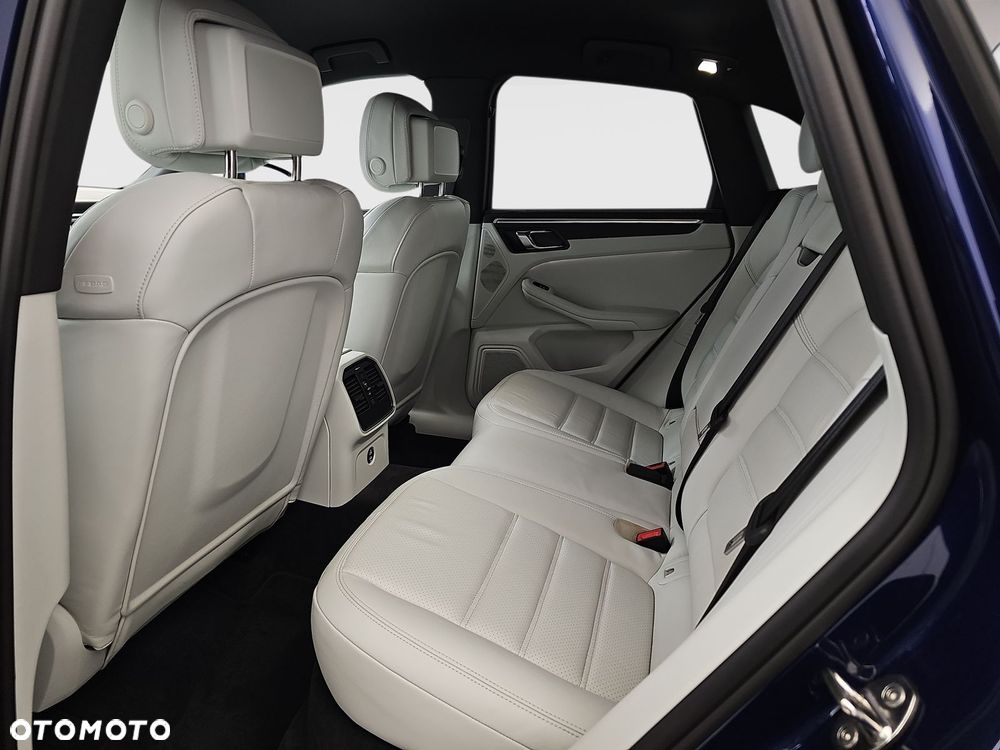 Porsche Macan Standard - 35