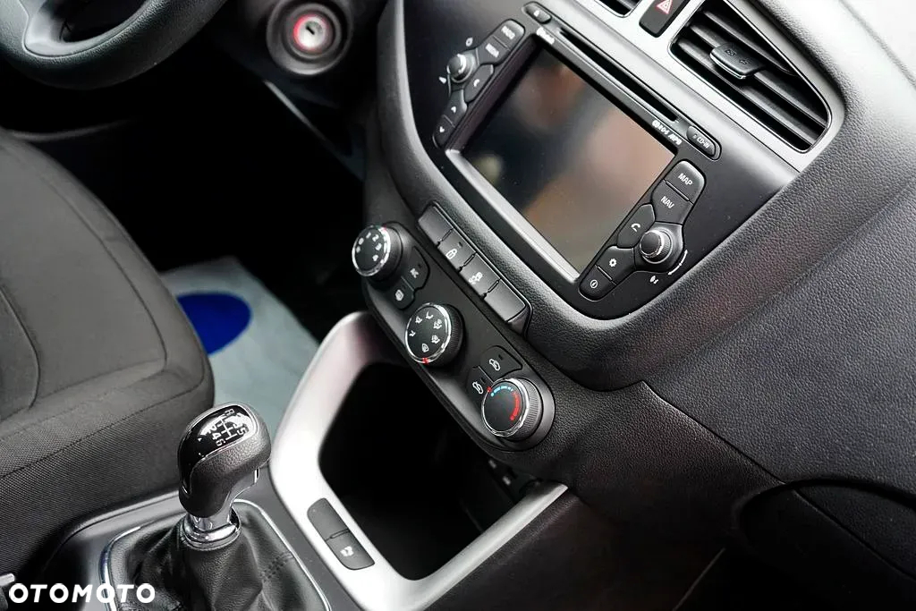 Kia Ceed - 29
