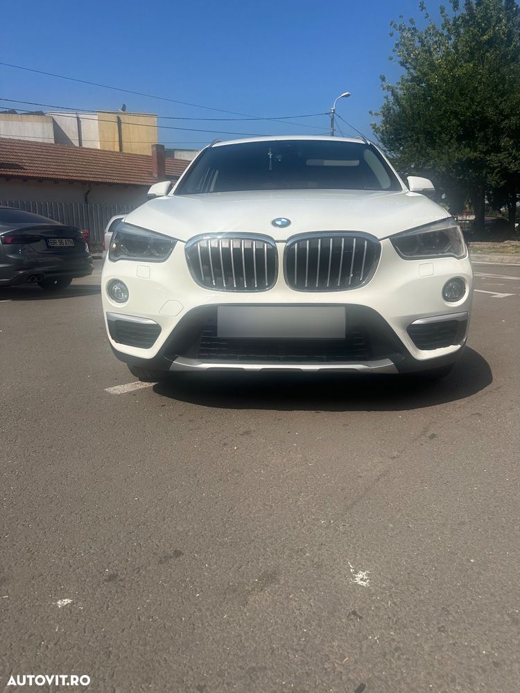 BMW X1 xDrive20d Aut. Sport Line - 2