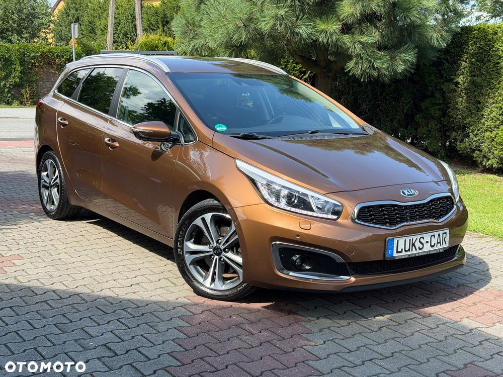 Kia Ceed 1.6 CRDi 136 ISG Platinum Edition - 10