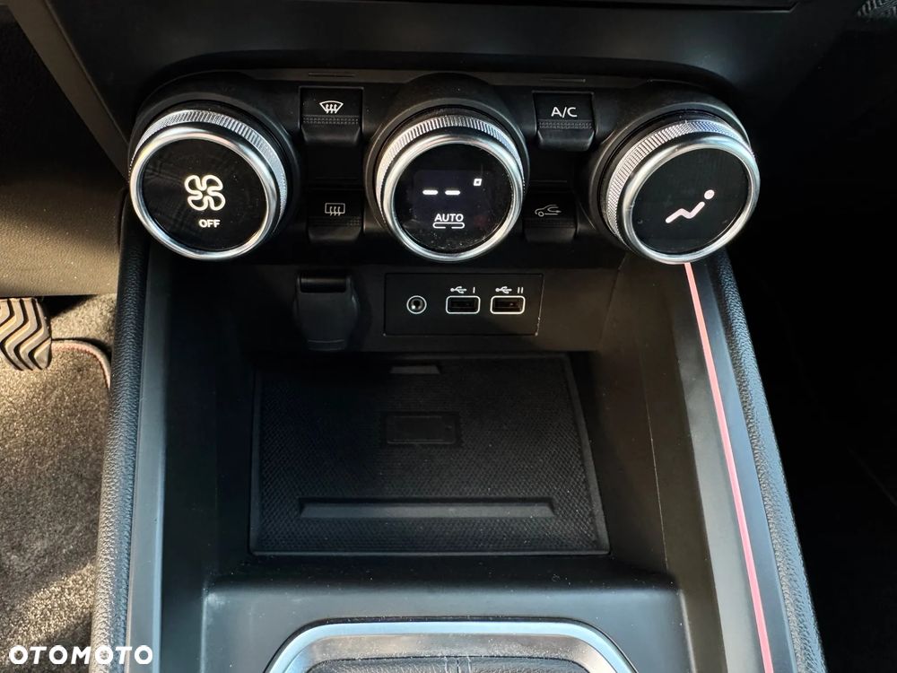 Renault Clio TCe 90 TECHNO - 21