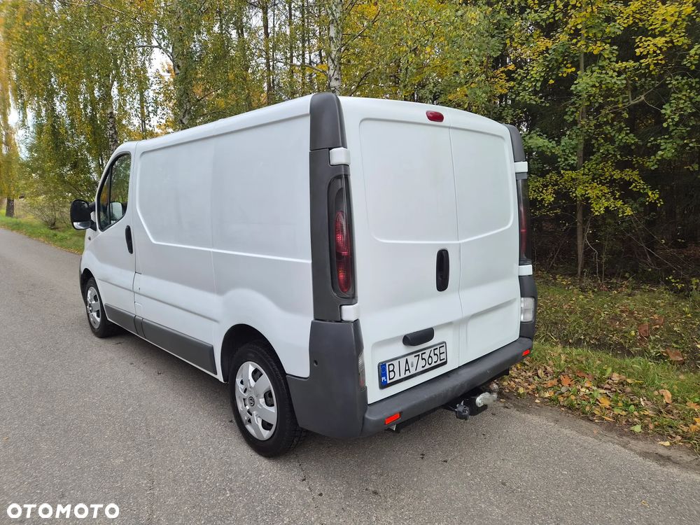Opel Vivaro - 17
