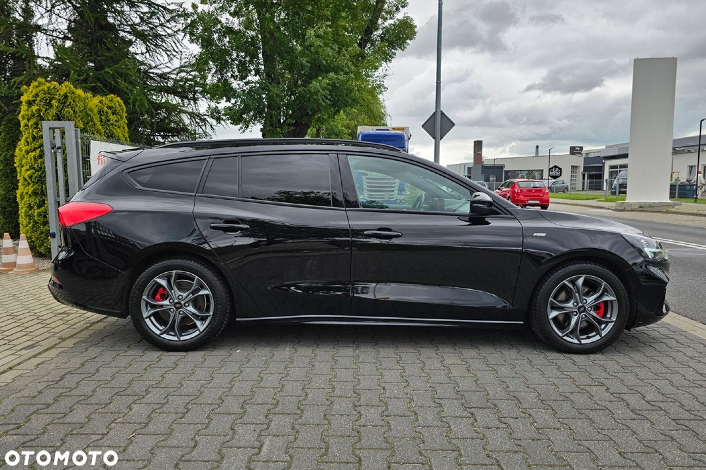 Ford Focus - 13