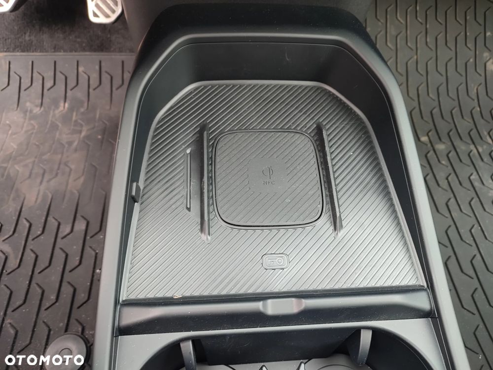 Kia EV4 81.4kWh GT-Line - 12