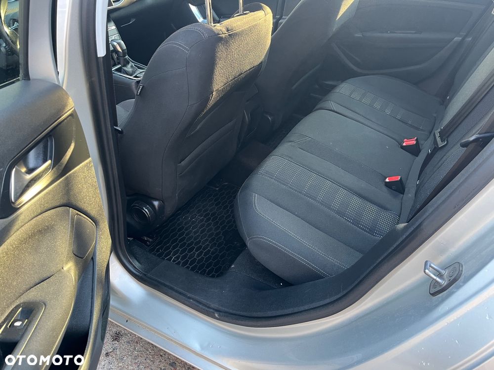 Peugeot 308 BlueHDi FAP 120 EAT6 Stop & Start Active - 25