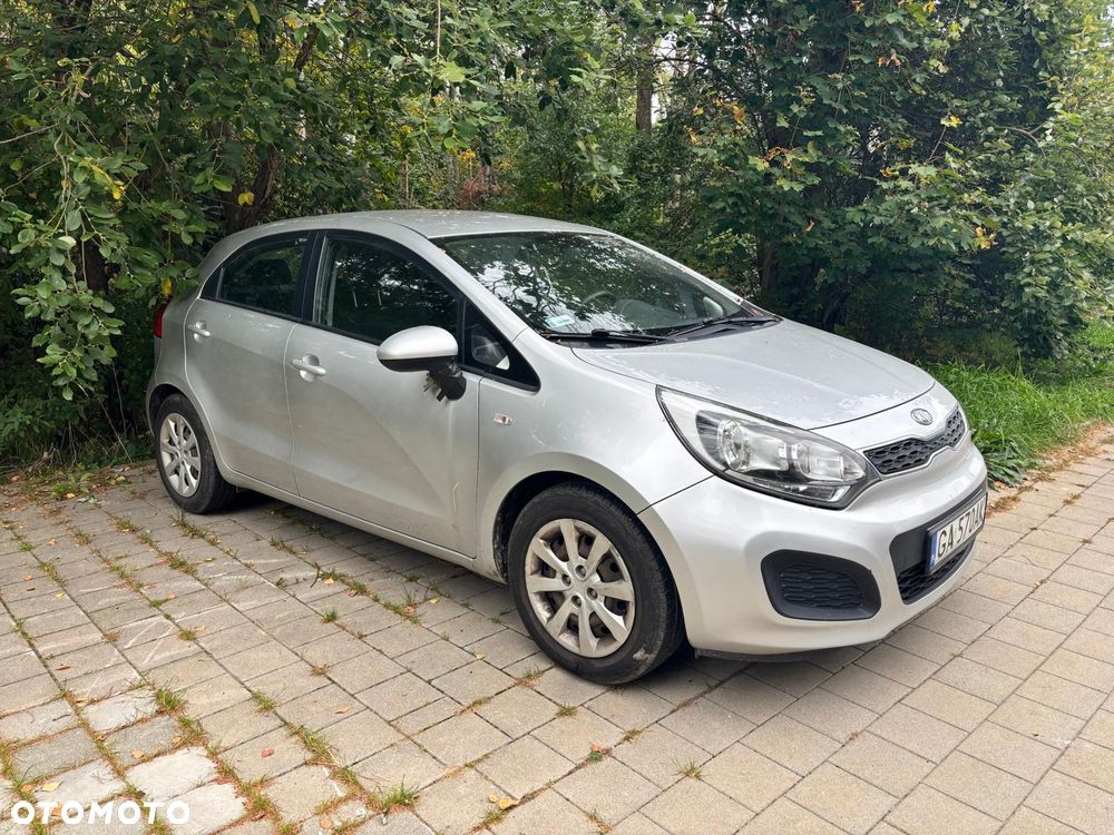 Kia Rio - 2