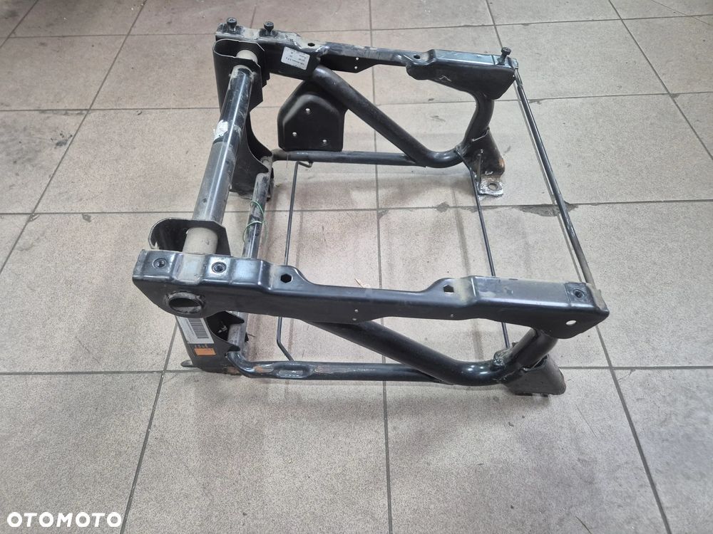 PODSTAWA FOTELA KIEROWCY LEWA DUCATO JUMPER BOXER  06+ - 2