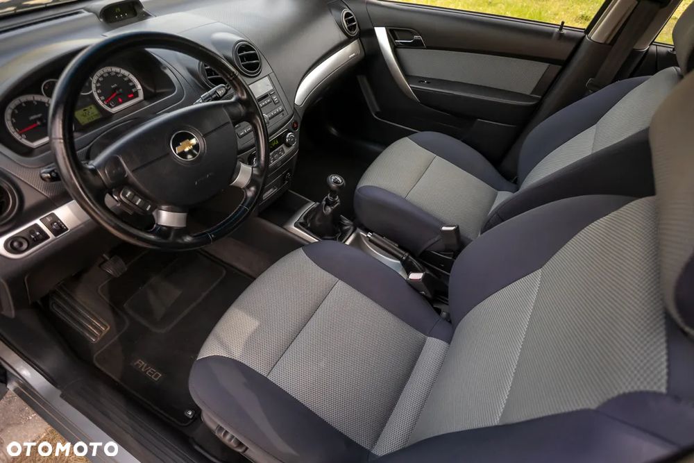 Chevrolet Aveo 1.4 LT - 16