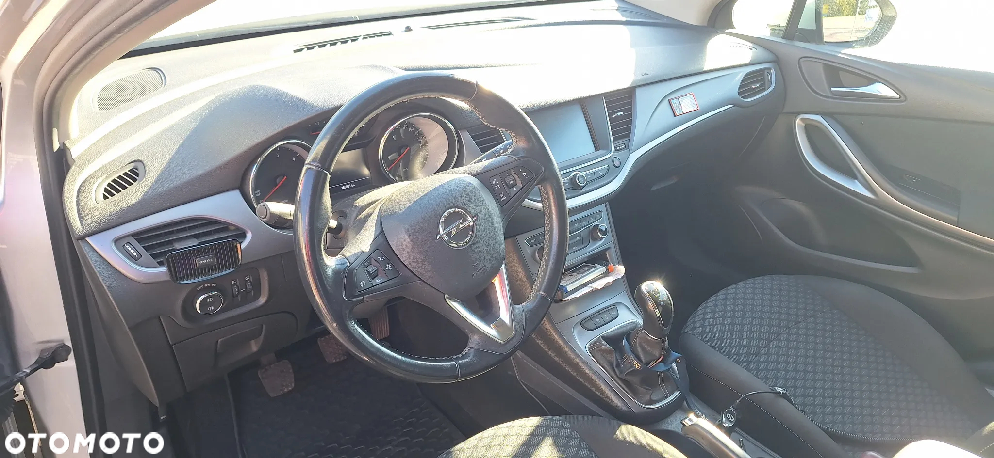 Opel Astra V 1.6 CDTI Enjoy - 9