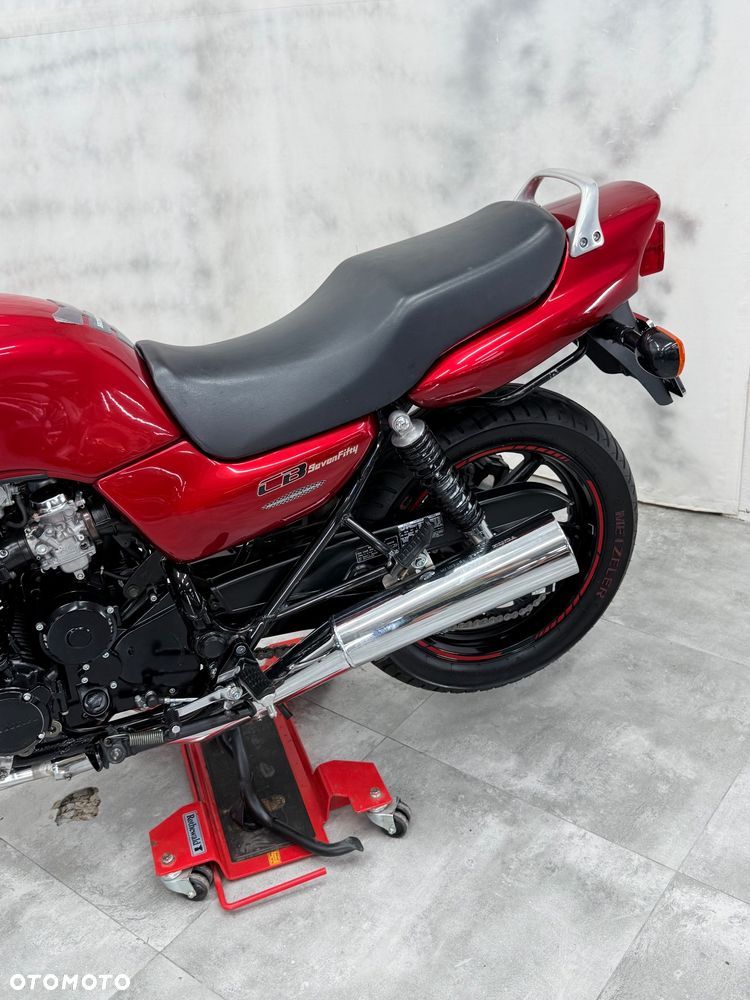 Honda CB - 15