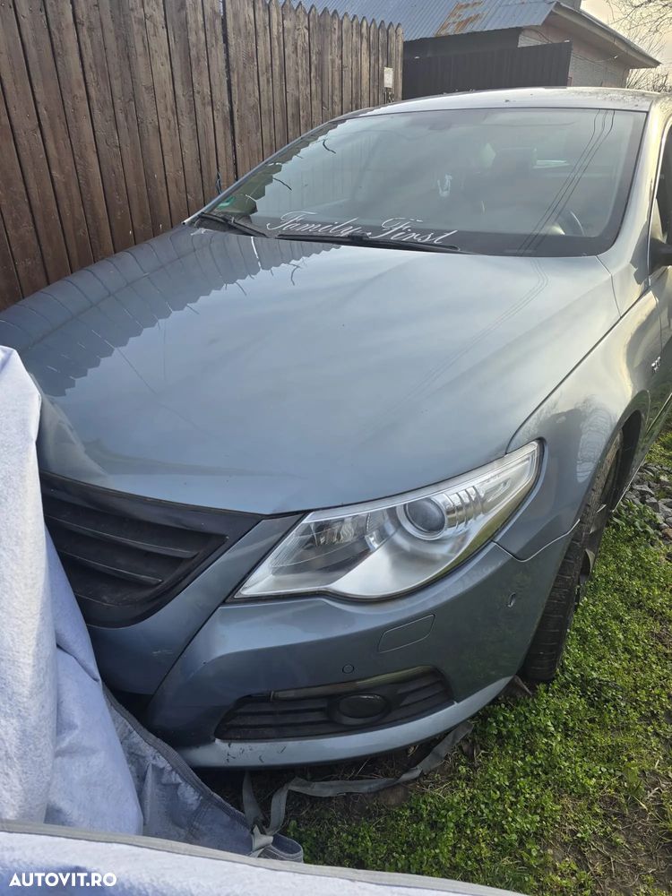 Volkswagen Passat CC - 2