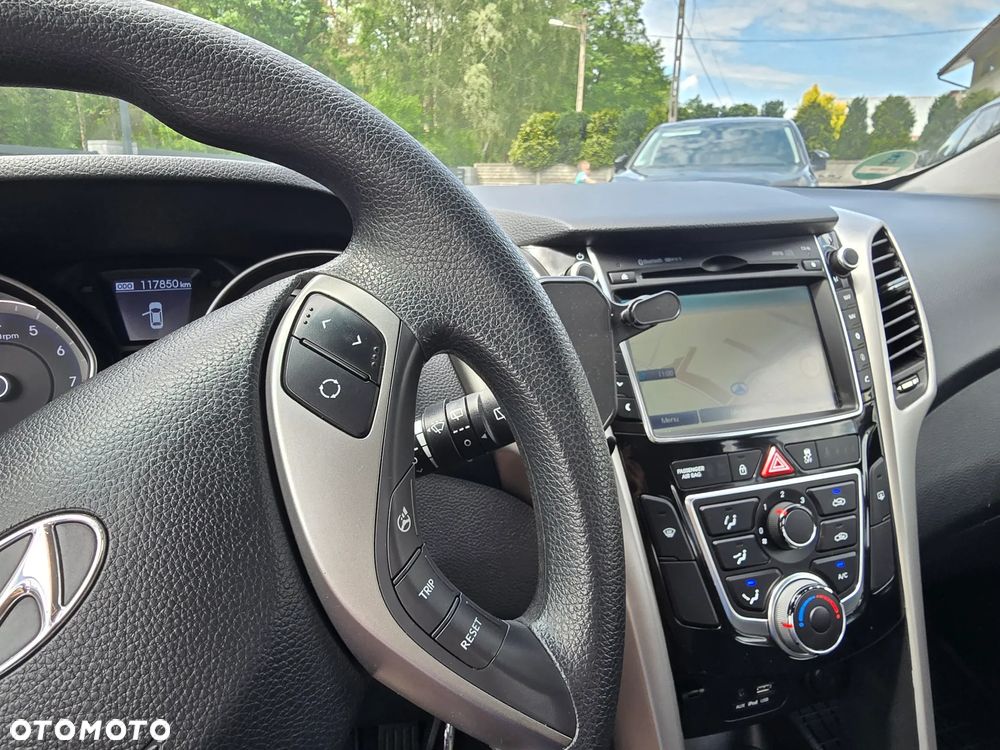 Hyundai i30 1.4 Passion - 26
