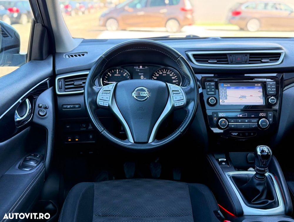 Nissan Qashqai 1.6 DCI ALL-MODE 4x4i N-Connecta - 8