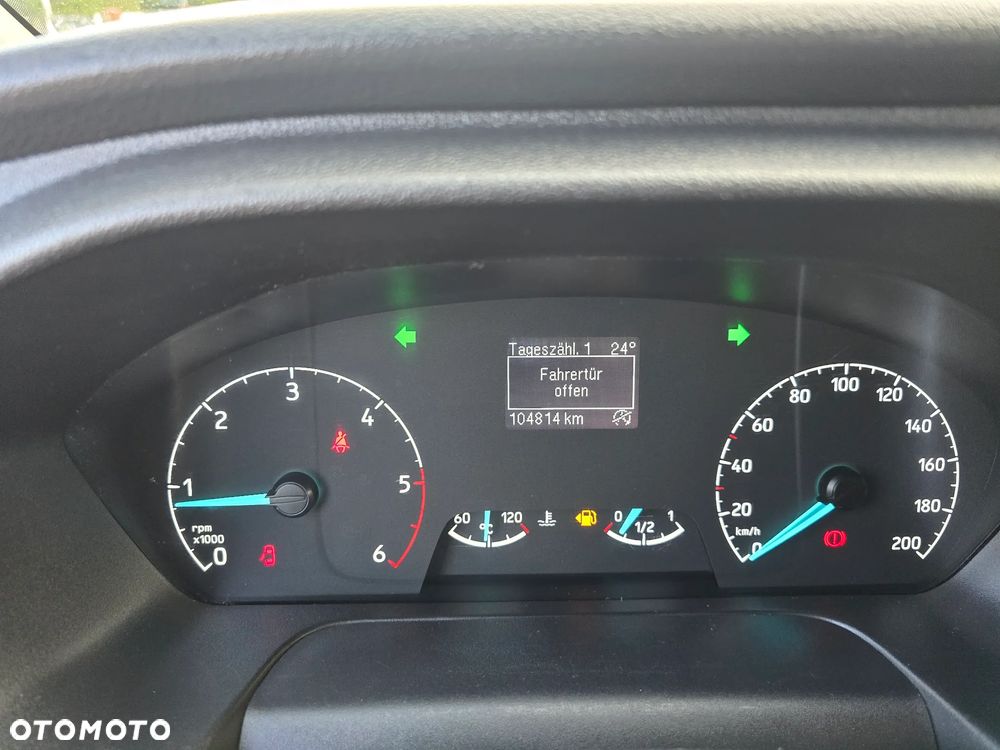 Ford Transit Custom 3 osobowy - 24