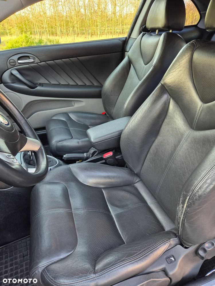 Alfa Romeo GT 2.0 JTS Distinctive - 16