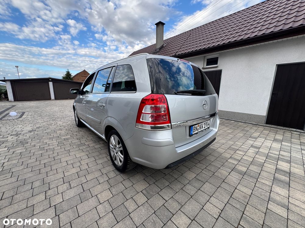 Opel Zafira 1.8 Innovation - 19