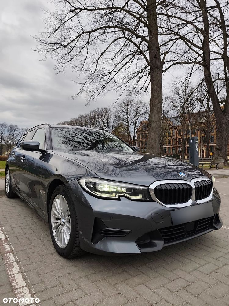 BMW Seria 3 320d Sport Line Shadow sport - 4