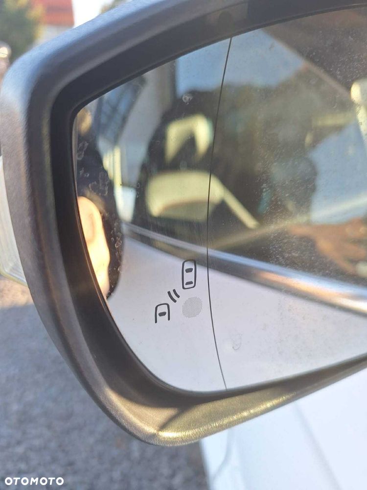 Ford S-Max 2.0 TDCi DPF Titanium - 11