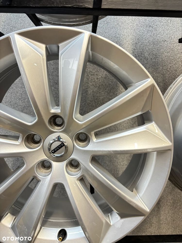 4 Felgi Alu. Volvo S60, V60, V70, 17", 31471309, K3 B400CC - 24