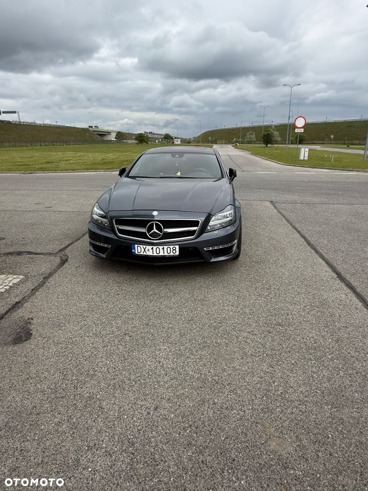 Mercedes-Benz CLS - 16