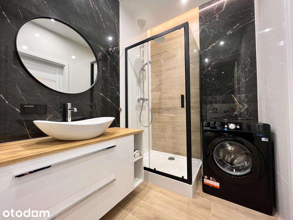 Okolice Uniwersytetu Ekonomicznego, Galerii Kraków/Miejsce w hali